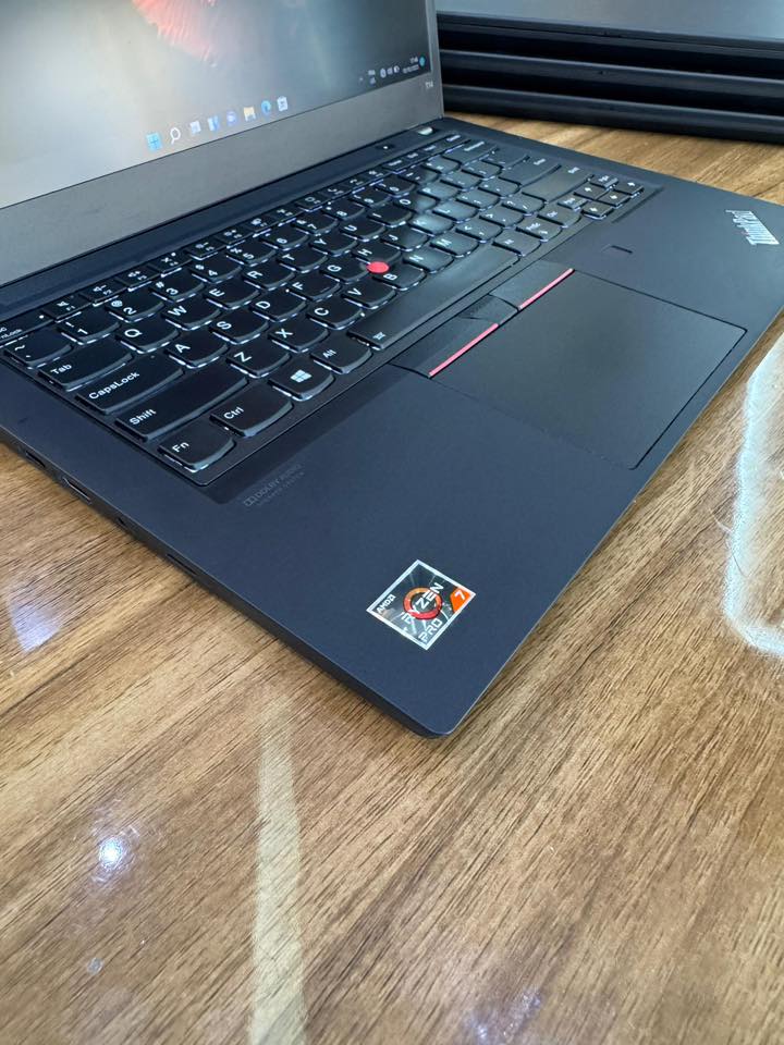 Lenovo Thinkpad T14 - Ryzen 7 Pro (10è Génération)
